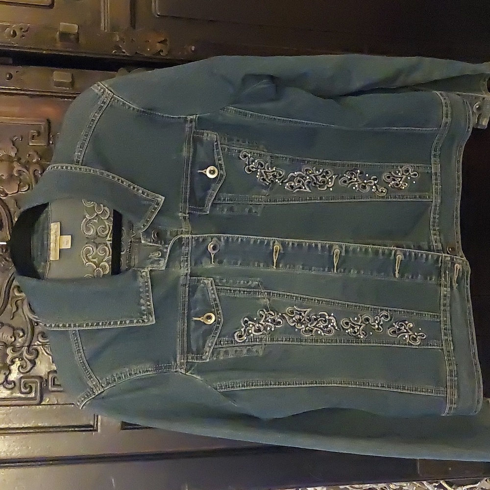 Ladies denim embroidered jacket